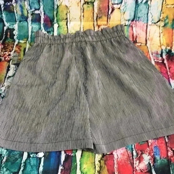 62 east shorts size medium light‎ weight material black and white - Picture 6 of 8